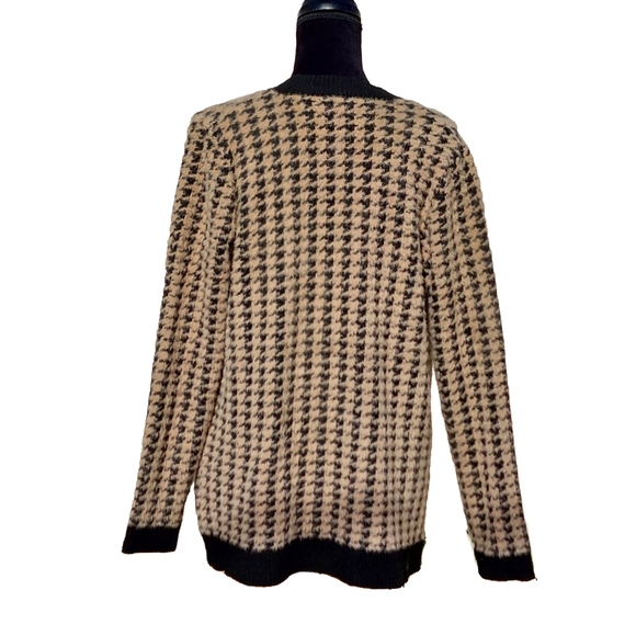 Tahari Womens Brown & Tan Houndstooth Eyelash Cozy Stretch Cardigan Sz S - Picture 7 of 7